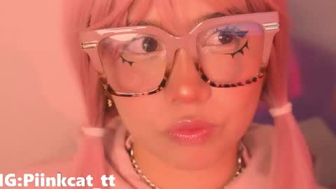 Snapshot of piinkcat chatting on 25, 3, 2026 Emi online show from 25, 3, 2026