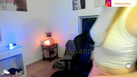 PiinkPandora online show from 2, 4, 2026