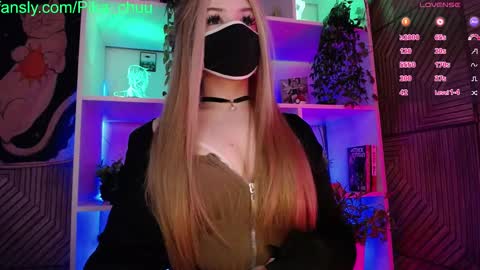 Snapshot of pika_pikaa chatting on 1, 3, 2025 Sonya online show from 1, 3, 2025