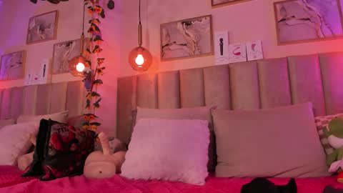 PIKAYLE  online show from 6, 1, 2026