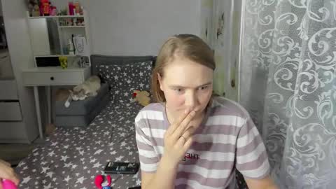 Adele and Elli online show from 25, 3, 2026