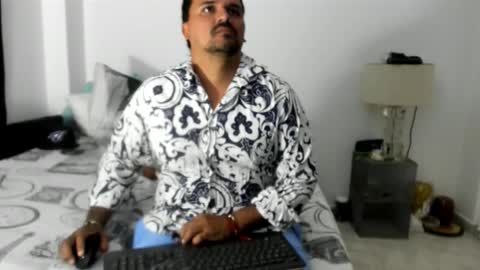 pikoro_gomez online show from 9, 11, 2025