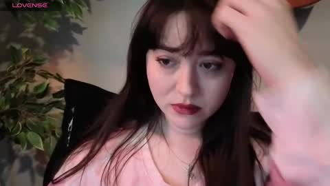 PilloGoddess online show from 4, 4, 2026