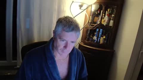 Snapshot of piloontje chatting on 28, 11, 2025 piloontje online show from 28, 11, 2025