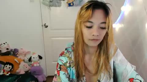 Snapshot of pinay_beauty14 chatting on 11, 1, 2025 pinay beauty14 online show from 11, 1, 2025