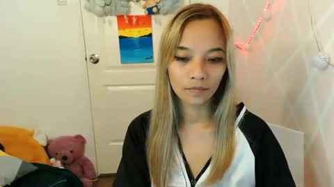 Snapshot of pinay_beauty14 chatting on 8, 2, 2025 pinay beauty14 online show from 8, 2, 2025