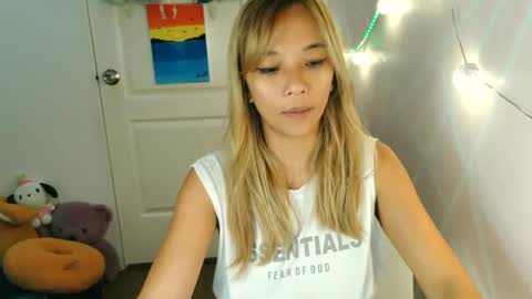 Snapshot of pinay_beauty14 chatting on 17, 2, 2025 pinay beauty14 online show from 17, 2, 2025
