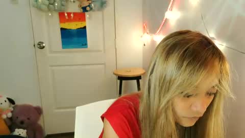 Snapshot of pinay_beauty14 chatting on 18, 2, 2025 pinay beauty14 online show from 18, 2, 2025