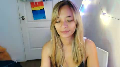 Snapshot of pinay_beauty14 chatting on 19, 2, 2025 pinay beauty14 online show from 19, 2, 2025