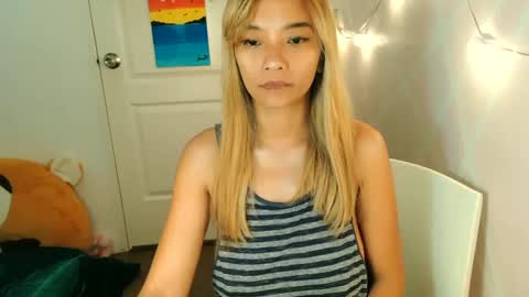 Snapshot of pinay_beauty14 chatting on 28, 2, 2025 pinay beauty14 online show from 28, 2, 2025