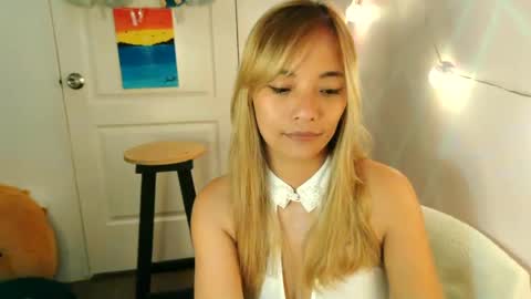 Snapshot of pinay_beauty14 chatting on 4, 3, 2025 pinay beauty14 online show from 4, 3, 2025