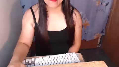 Snapshot of pinay_carlax chatting on 18, 10, 2025 pinay_carlax online show from 18, 10, 2025