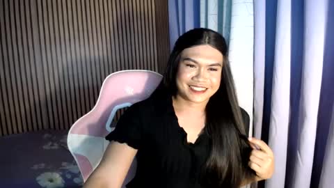 Snapshot of pinay_chloex chatting on 4, 7, 2026 CHLOE online show from 4, 7, 2026