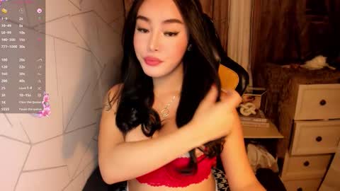 Snapshot of pinaycandice chatting on 2, 10, 2025 pinaycandice online show from 2, 10, 2025