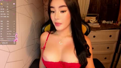 Snapshot of pinaycandice chatting on 4, 10, 2025 pinaycandice online show from 4, 10, 2025