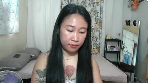 yumie  online show from 13, 6, 2026