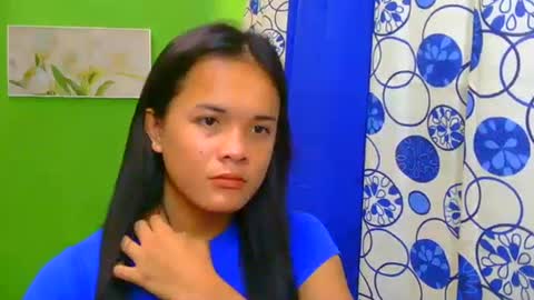 pinaymorena_rhowe online show from 2, 12, 2024
