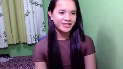 pinaymorena_rhowe online show from 10, 1, 2025