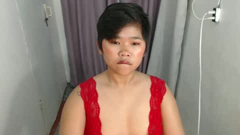 Lyn the Lesbian online show from 25, 2, 2025