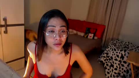 Snapshot of pinaysluttyaira chatting on 14, 7, 2026 PinaySluttyAira online show from 14, 7, 2026