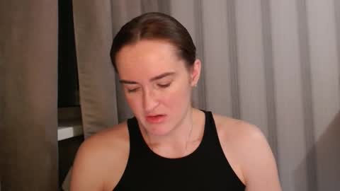       online show from 1, 12, 2025