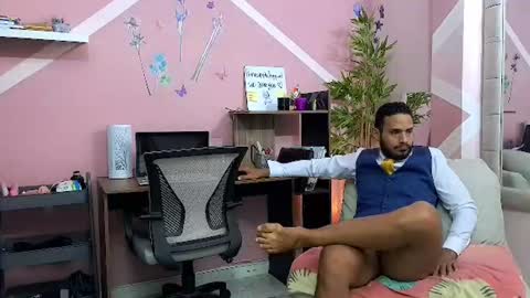 pineappleflipped online show from 30, 7, 2026