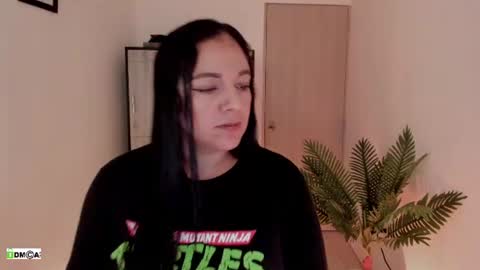 Snapshot of pink_kitten_ chatting on 21, 6, 2026 Eli online show from 21, 6, 2026
