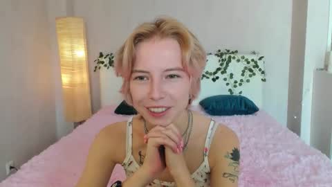 pink_lila18 online show from 12, 9, 2025