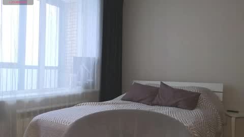   online show from 12, 2, 2025