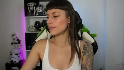 Emily online show from 22, 7, 2026