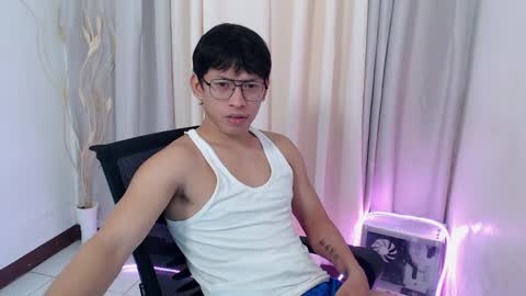Snapshot of pinkcock_froi chatting on 23, 5, 2026 froi online show from 23, 5, 2026