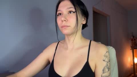 pinkdollylovv online show from 21, 12, 2025