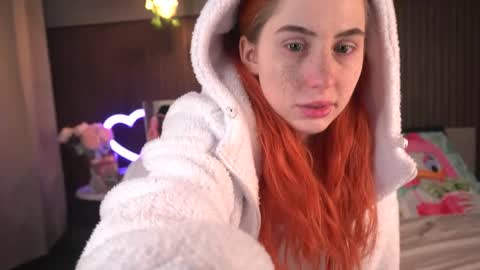 Tgirl Sophie online show from 18, 2, 2026