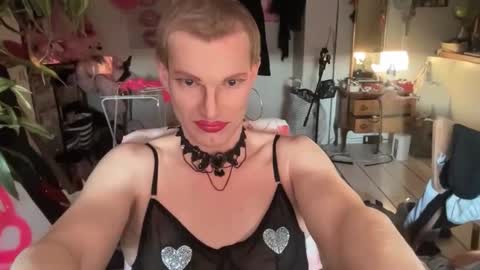 pinkfag online show from 7, 1, 2026