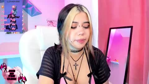 PINKK online show from 10, 11, 2025