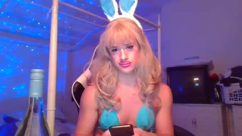 pinkpillbambi online show from 29, 1, 2025