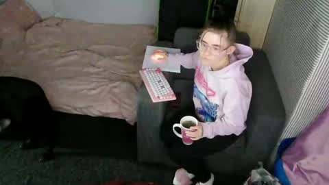 pinkwife97 online show from 19, 11, 2025