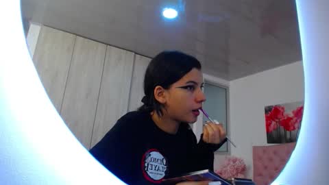 pinky_f00x online show from 27, 11, 2025