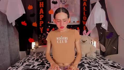 Snapshot of pinky_peach_ chatting on 16, 10, 2025 Peachy online show from 16, 10, 2025
