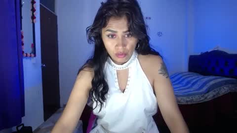 VIOLETA LOPEZ online show from 26, 2, 2025