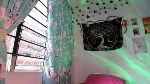 pinky_promiseex online show from 27, 7, 2026