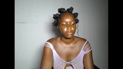 pinkykiki_247 online show from 4, 12, 2025