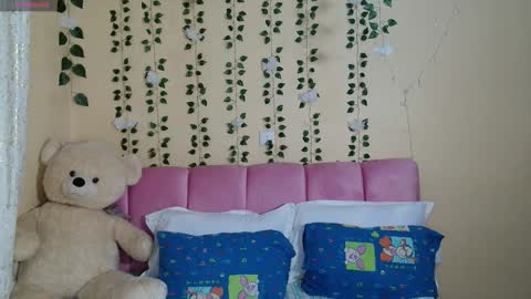 Snapshot of pinkysmiles chatting on 24, 2, 2026 Pinky online show from 24, 2, 2026