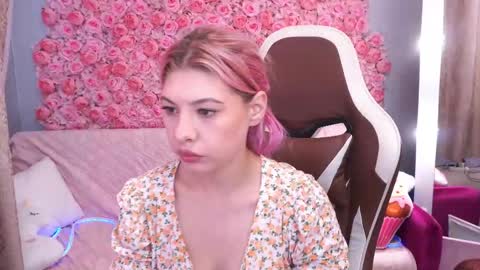Snapshot of pinkytrix chatting on 2, 6, 2026 pinkytrix online show from 2, 6, 2026