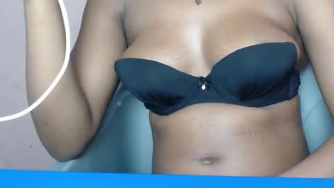 pinkyxxpussy online show from 13, 1, 2026