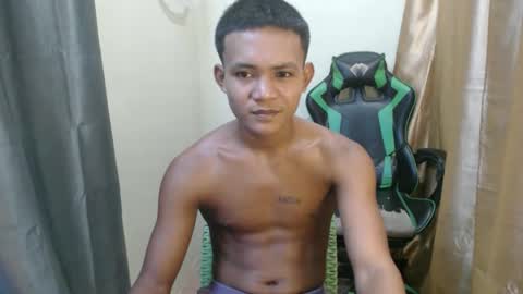 pinoy_fucker18 online show from 11, 4, 2026