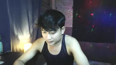 Snapshot of pinoy_petitehugecock chatting on 8, 11, 2025 alex online show from 8, 11, 2025