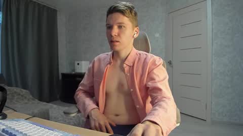 Pierre online show from 25, 10, 2025