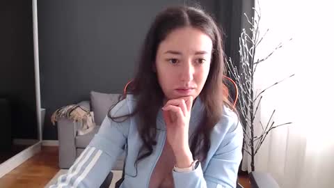 piscesgirl06 online show from 11, 4, 2026