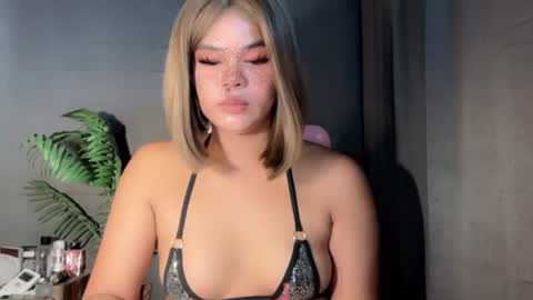 Snapshot of pititexxx69 chatting on 4, 7, 2026 sunshine online show from 4, 7, 2026